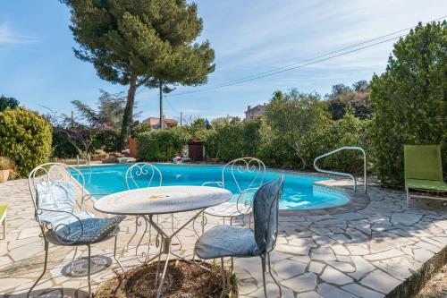 Comfortable studio with private swimming pool and garden - Welkeys