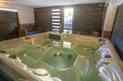 Spa, 4 ASZ Deluxe Apartman in Ovaros