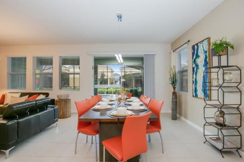 Sunsational Solterra Villa minutes from Disney villa - image 4