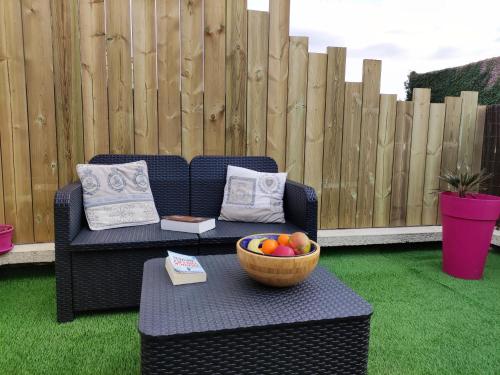 設施, Joli petit T2 terrasse proche du phare in 加萊市中心