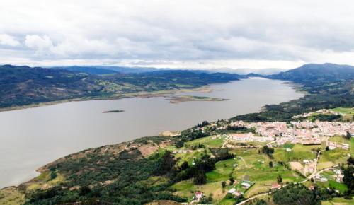 Mirador Valle del Tomine - Cabaña vista al embalse