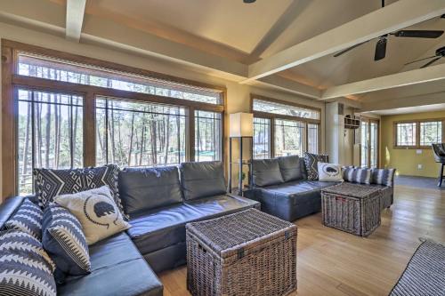 Hike & Relax Fireside: Dog-Friendly Gem in Payson!, Payson (foto 4)