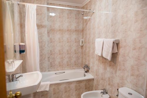 Hotel Ría de Suances - image 11