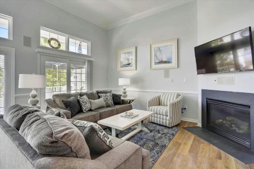 Bayside Bethany Lakes - 38337 N Mill Ln 118