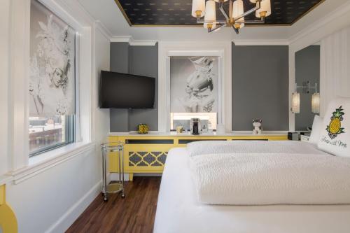 room detail thumbnail 0