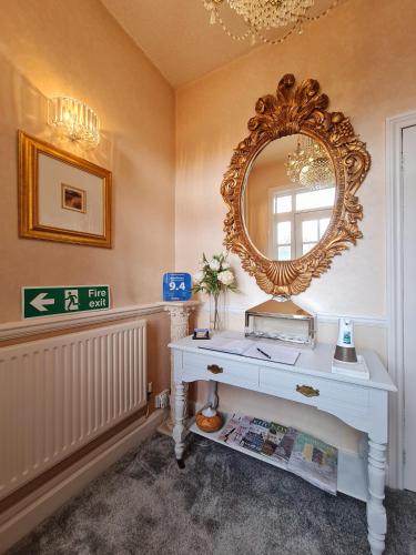 Beaufort Lodge in Taunton