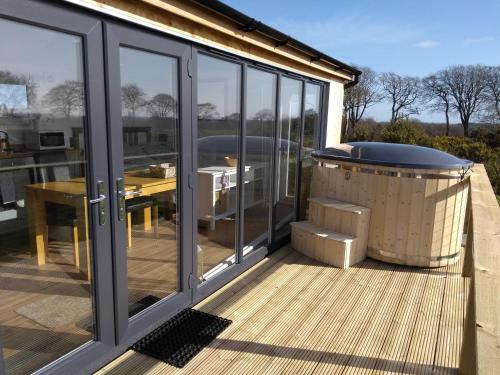 Arran A Stunning New Luxury Lodge, Kilwinning, Ayrshire and Arran