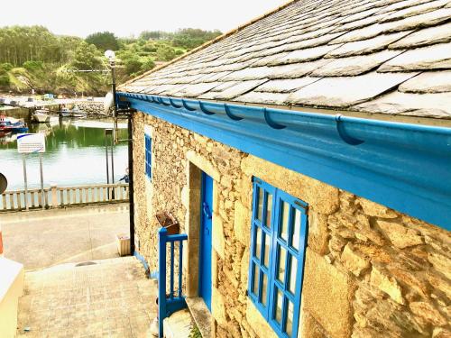  The Cliffs - OBarqueiro - Le refuge des pcheurs in 15337 O Barqueiro