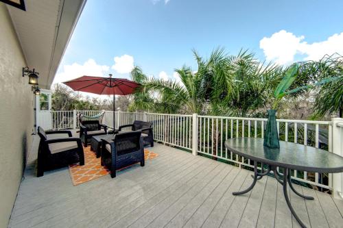 Oasis by the Sea Beach Front Community - Luxurious Pool Spa Home with Waterfall - Sleeps 10 - Come, Palm Coast (photo 7)