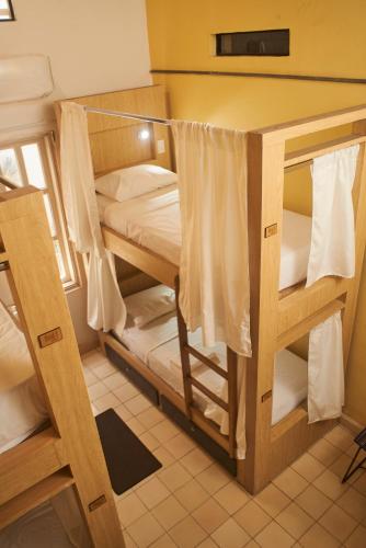 1 twin bed