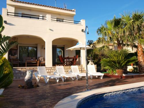  Beautiful Villa With Private Pool And Barbecue, Pension in Les tres Cales