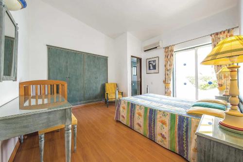 Located on a quiet Cul-de-sac just within 1 mile from the centre of Vilamoura - image 7