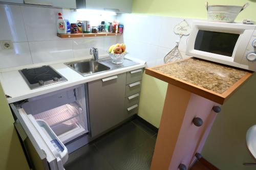 Double bedroom apartment on great location with balcony, Split (Foto 4)