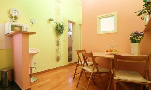 Double bedroom apartment on great location with balcony, Split (Foto 6)