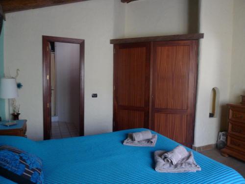 Finca Toredo Large Heated Pool,Hot Tub,Bar/Games Room,Gym,Cave, Free WiFi