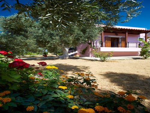  Villa Athina: Experience the real Cretan nature! in Pangalokhórion