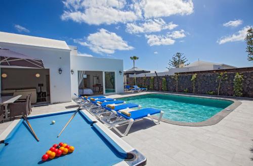 Casa Penyas Blancas Dos - 4 bedroom villa - WiFi and Air Conditioning - Perfect for families - image 4