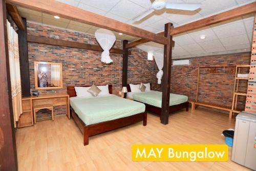 MAY Bungalow