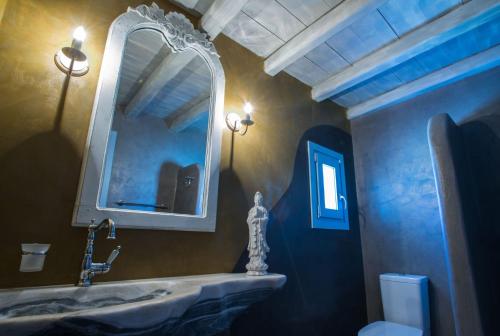 Luxury Paros Villa Sea View Villa Private Pool 4 BDR Tserdakia - image 6