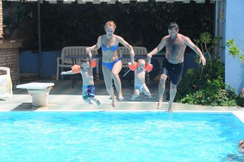  Two-room apartment a stones throw from the sea in San Saba