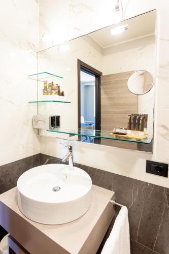 Palazzo Le Poste - Suite and Apartments - image 4