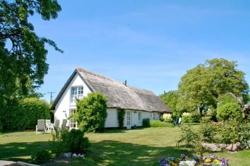 Gutshof Ostseeblick Ferienwohnung 02 in Neuendorf, Deutschland