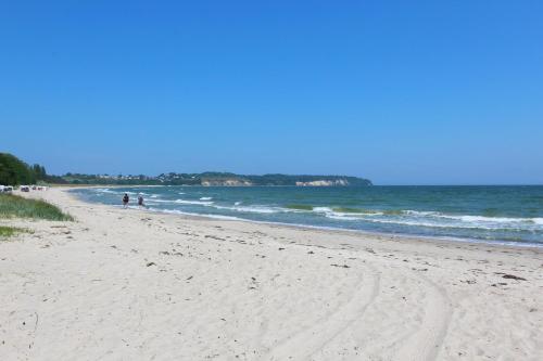 strandnahe FeWo mit Terrasse, gratis Nutzung vom AHOI Erlebnisbad und Sauna in Sellin - Rex Rugia FeWo 14-3