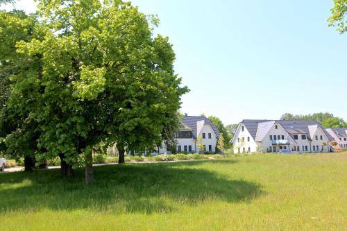 strandnahe FeWo mit Terrasse, gratis Nutzung vom AHOI Erlebnisbad und Sauna in Sellin - Rex Rugia FeWo 14-3