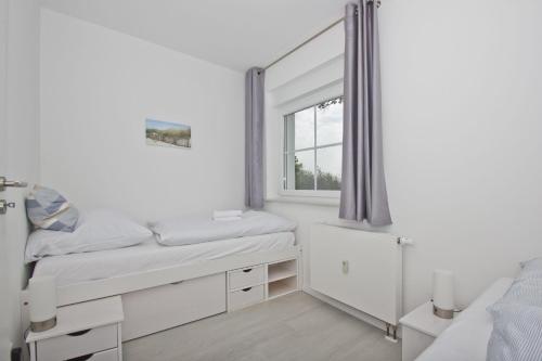 Apartment with Terrace image 8
