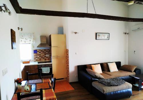 Apartments Kaić - image 4