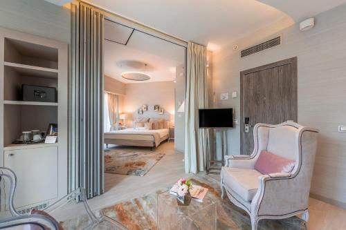 St George Lycabettus - image 13