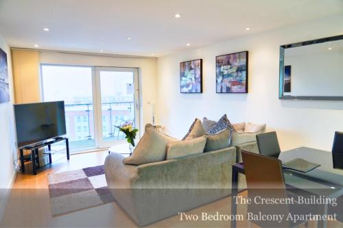 Gunwharf Quays Apartments - image 3