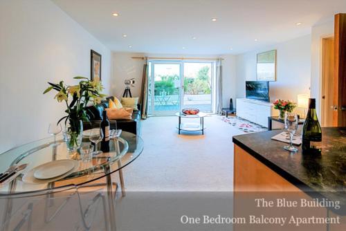 One-Bedroom Apartment with Balcony image 8