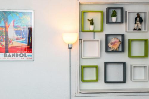 Comfortable studio in Six-Fours-les-Plages - Welkeys - Tap to explore photos