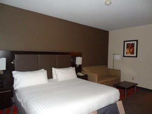 Holiday Inn Express Hotel & Suites Columbus Southeast Groveport by IHG in Groveport, USA