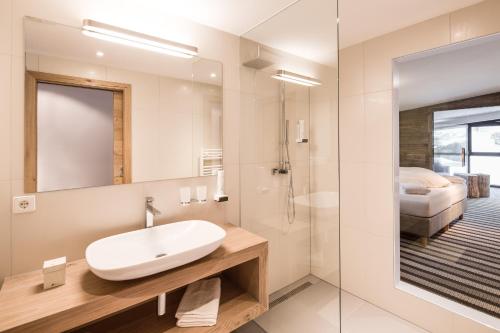 Suite with Mountain View