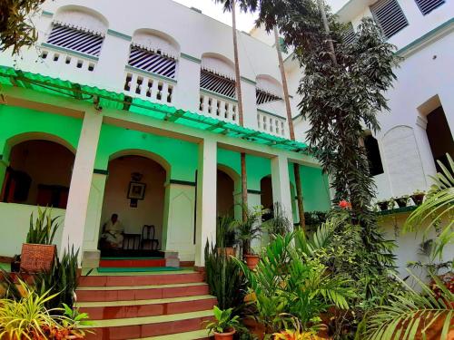 Z Hotel in Penthakata