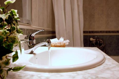 Fürdőszoba, Hostal La Noria in Ruidera