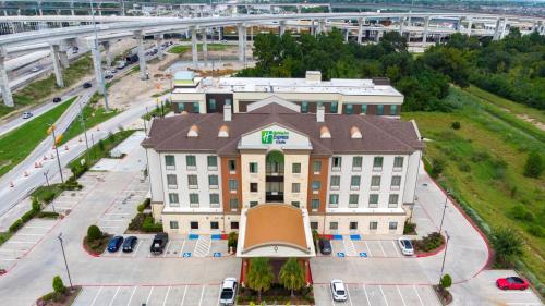 Holiday Inn Express & Suites Houston South - Pearland, an IHG Hotel