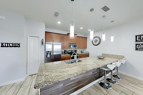 Storey Lake Gem - Private Pool - Lazy River & Pier townhouse - image 2