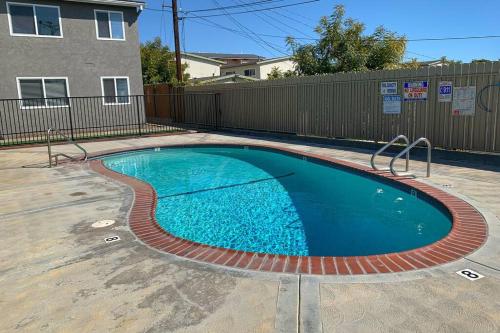 Huntington Highlight - Pool, Patio, Close To Beach