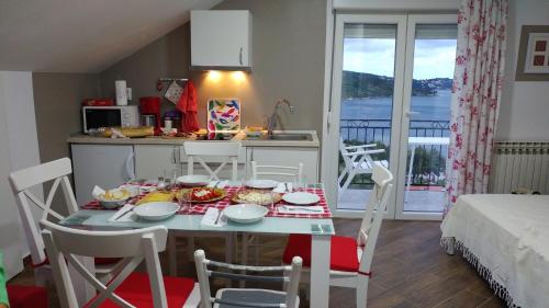 Apartments by the sea Plat, Dubrovnik - 2136
