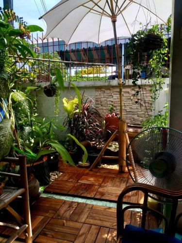 ศรีกรุงเกสท์เฮาส์  (Srikrung Guesthouse) in หันตรา