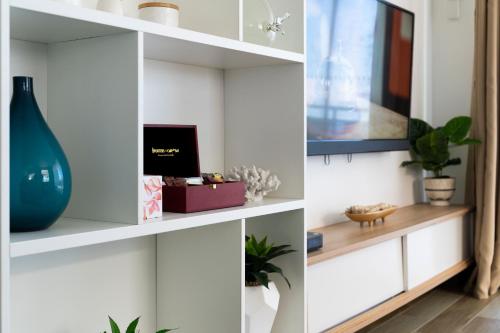 Manly Beachfront Apartment - image 9