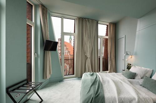 Redstone Apartments 5
