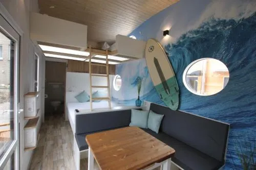 Tiny Wave Tiny House auf dem Campingplatz Strandgut in Cuxhaven, Deutschland