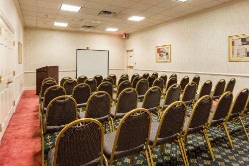 Quality Inn Near Joint Base Andrews-Washington Area