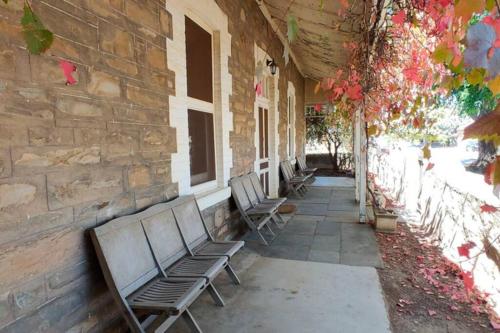 Balkon/Terrasse, The Sunday School Cottage on the Heysen Trail in Burra