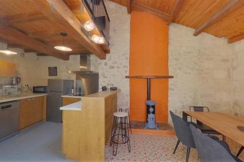 Maison de charme dans le centre historique , WIFI CLIM 6 pers calme et confort