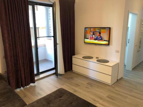 LMN Apartment 33